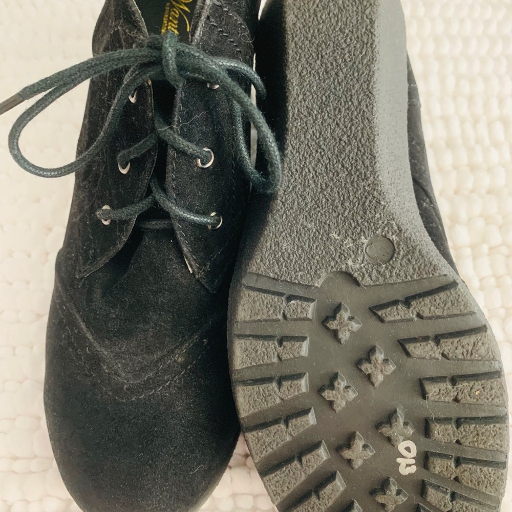 Women’s black suede bootie 10 - Picture 3 of 4